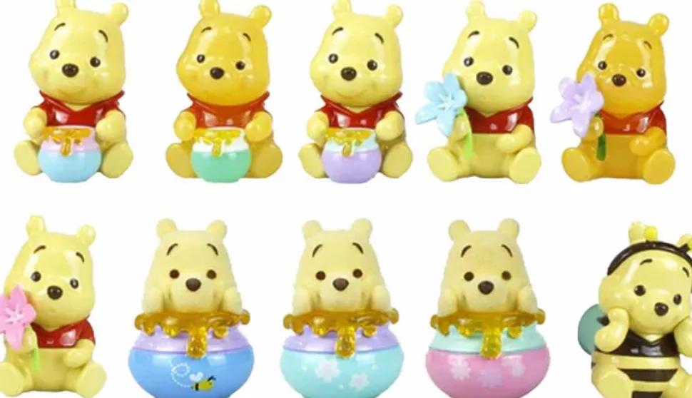 Winnie the Pooh - Mini Winnie the Pooh Blind Bag Vinyl Figure (Display of 24)