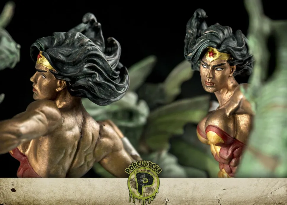 Wonder Woman - Wonder Woman vs Hydra Mini Patina Statue