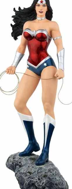 Wonder Woman: The New 52 - Wonder Woman 1/6th Scale Limited Edition Statue