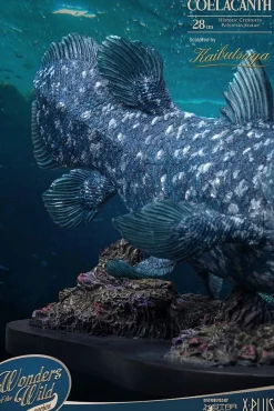 Wonders of the Wild - Coelacanth & Fossil Deluxe 7” Statue