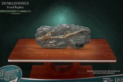 Wonders of the Wild - Dunkleosteus & Fossil Deluxe 16” Statue