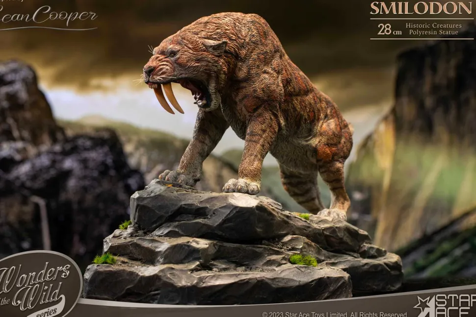 Wonders of the Wild - Smilodon 11" Statue