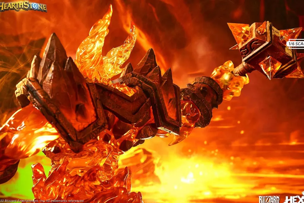 World of Warcraft - Ragnaros the Firelord 18" Statue
