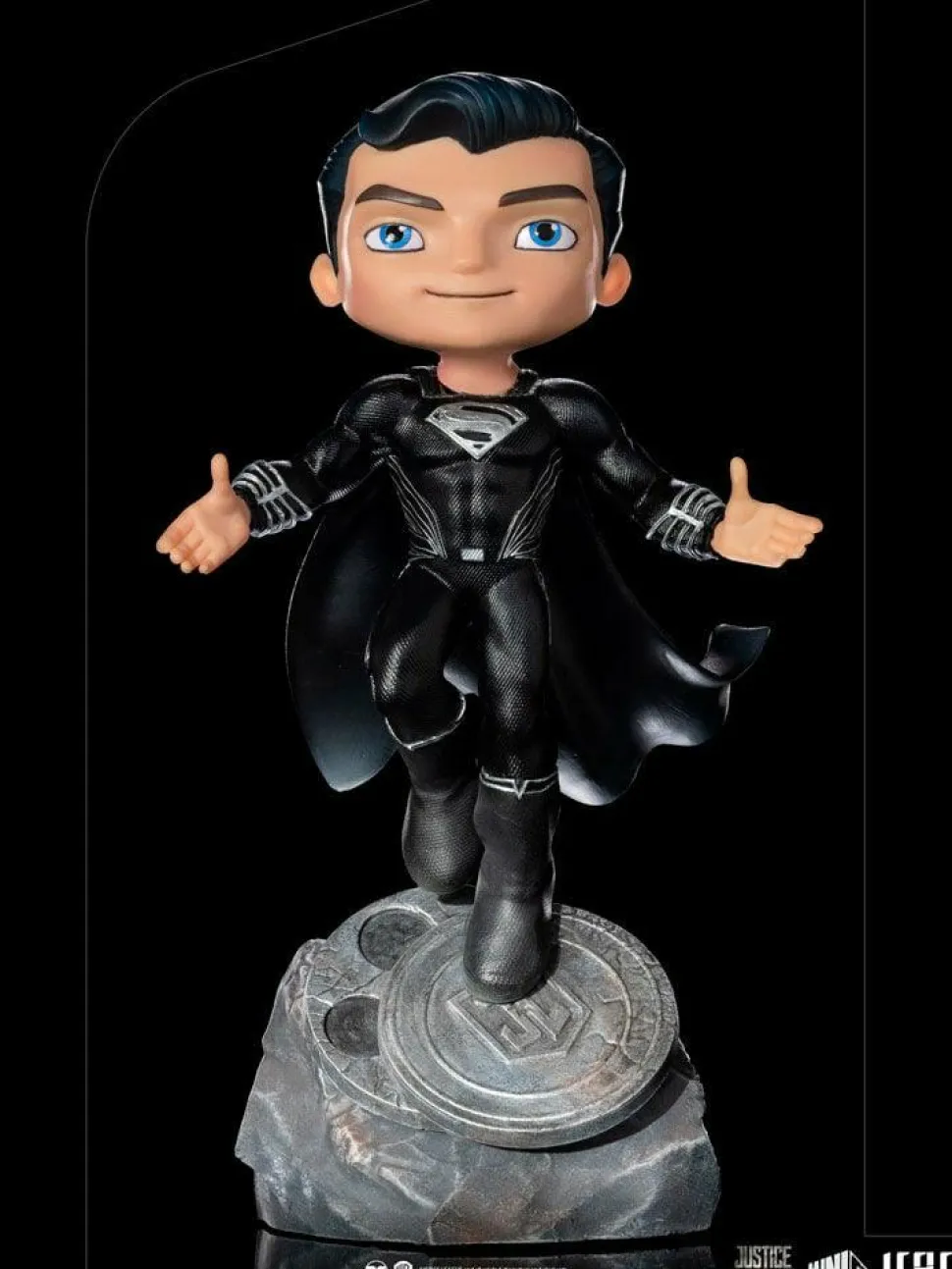 Zack Snyder’s Justice League (2021) - Superman Black Suit MiniCo 7” Vinyl Figure