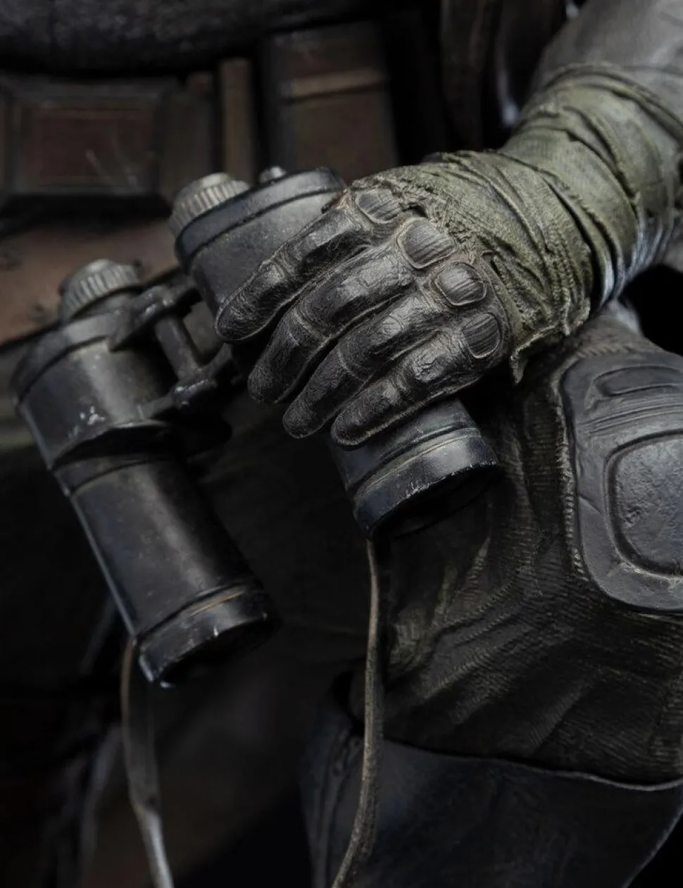 Zack Snyder's Justice League (2021) - Knightmare Batman 1/4 Scale Statue